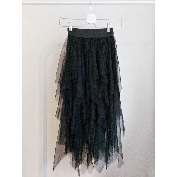 Black Midi Layered Skirt - Picture 1 of 4